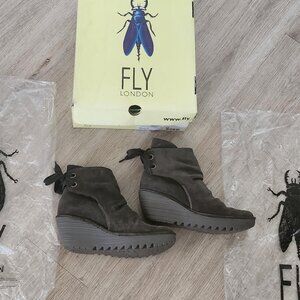 Fly London- Yama Suede Boots in Sludge